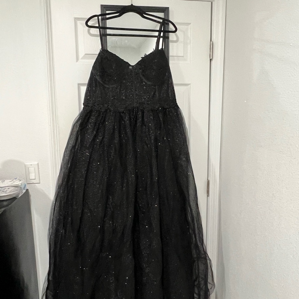 Elegant Black Dress